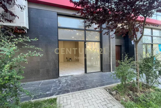 Business Property for Rent 1+1 in Tirana - 450 Euro