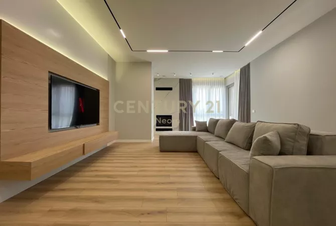 Shtepi me qera Apartament ne Tirane, 2+1, Mobilimi E mobiluar, Pagesa 2,000  Euro.