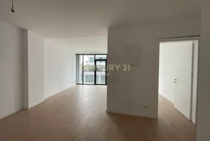 QIRA, AMBIENT PER ZYRA + POST PARKIMI TEK LAKE VIEW! Neom107044