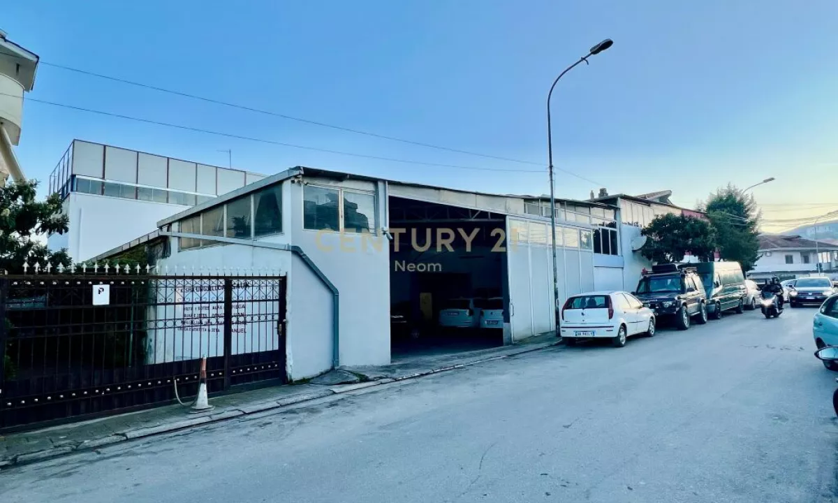 QIRA, MAGAZINE - 900 M2, SAUK‼️  Neom105221