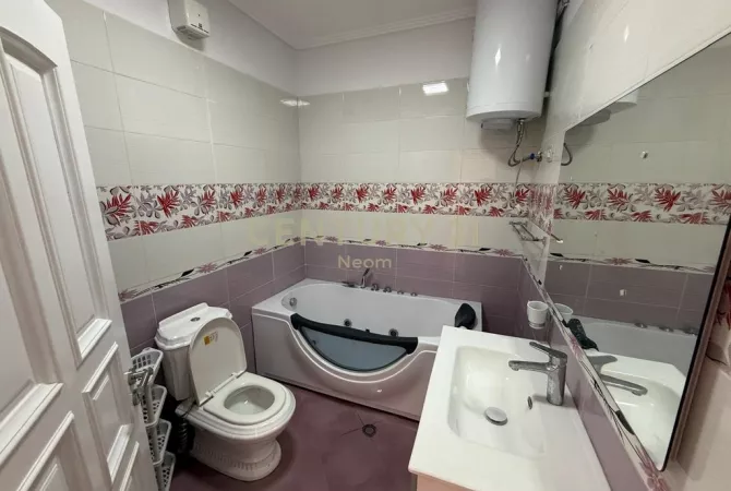 Shtepi ne shitje Apartament ne Tirane, 1+1, Mobilimi E mobiluar, Pagesa 140,000  Euro.