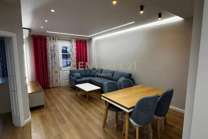 Shtepi ne shitje Apartament ne Tirane, 1+1, Mobilimi E mobiluar, Pagesa 140,000  Euro.