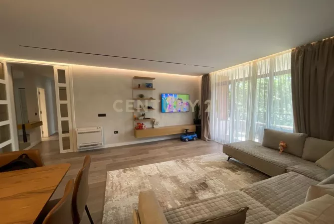 SHESIM APARTAMENT PREMIUM 3+1+2 ME GARAZH, TEK XHAMIA, KOPSHTI BOTANIK! Neom122529