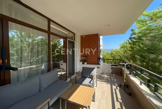 Shtepi ne shitje Apartament ne Tirane, 3+1, Mobilimi E mobiluar, Pagesa 355,000  Euro.