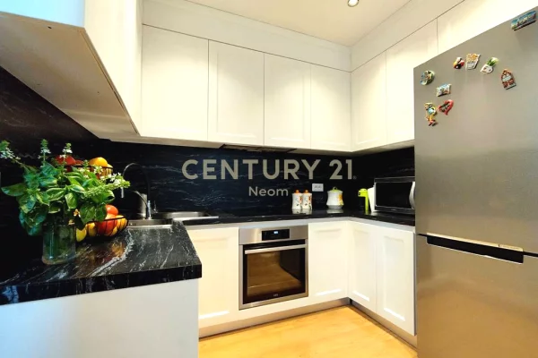 Shtepi ne shitje Vila Luksoze ne Tirane, 6+1, Mobilimi E mobiluar, Pagesa 800,000  Euro.