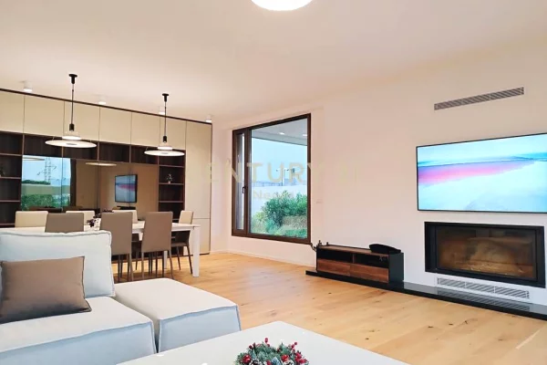 Casa in affitto 4+1 a Tirana - 5,000 Euro