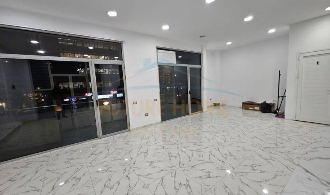 Qera, Ambient Biznesi, Rruga e Kavajes.