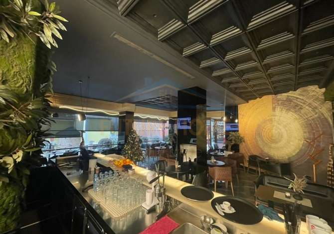 Qira, Lokal, Bulevardi Zogu Pare