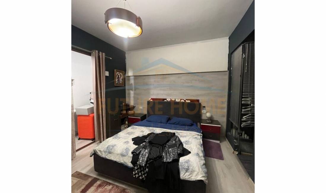 Shtepi me qera Apartament ne Tirane, 2+1, Mobilimi E mobiluar, Pagesa 1,000  Euro.