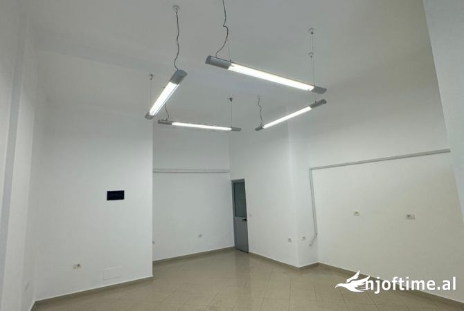 Business Property in Sale 1+1 in Tirana - 60,000 Euro