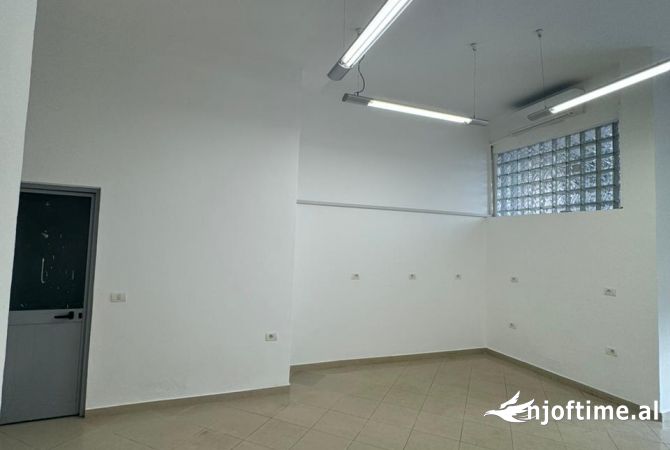Business Property in Sale 1+1 in Tirana - 60,000 Euro