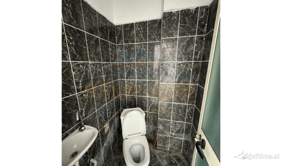 Shitet, Ambient Biznesi, Fresk , Tirane