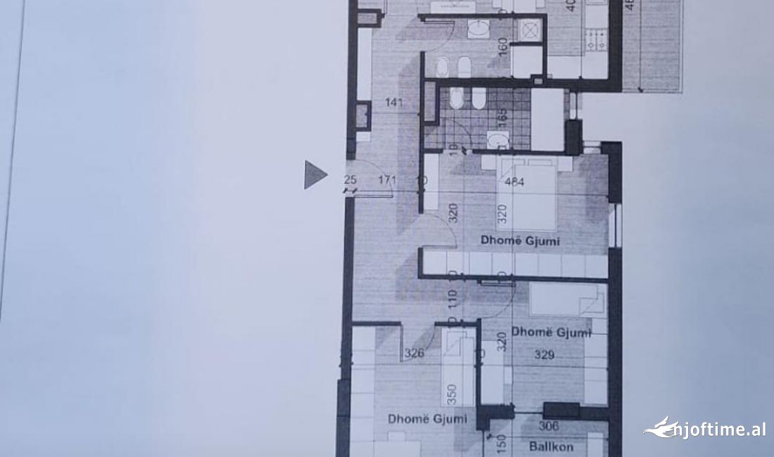 Shtepi ne shitje Apartament ne Tirane, 3+1, Mobilimi Bosh, pa mobiluar, Pagesa 132,500  Euro.