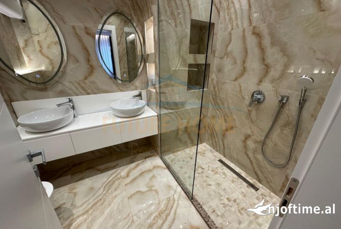 Shtepi me qera Apartament ne Tirane, 2+1, Mobilimi E mobiluar, Pagesa 1,300  Euro.