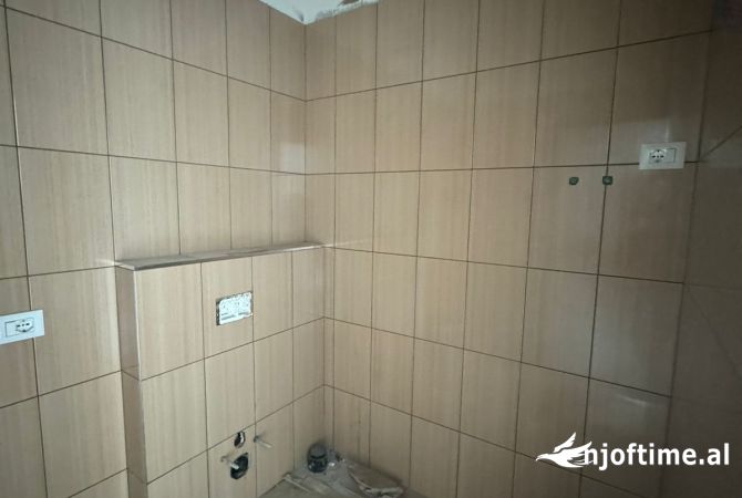 Qira, Ambient Biznesi, Ish-Dogana