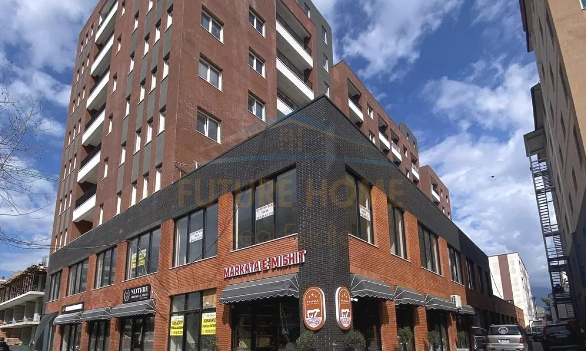 Shtepi ne shitje Apartament ne Tirane, 2+1, Mobilimi Bosh, pa mobiluar, Pagesa 115,200  Euro.