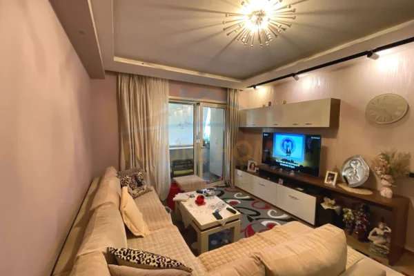 Shtepi ne shitje 2+1 ne Tirane - 225,000 Euro