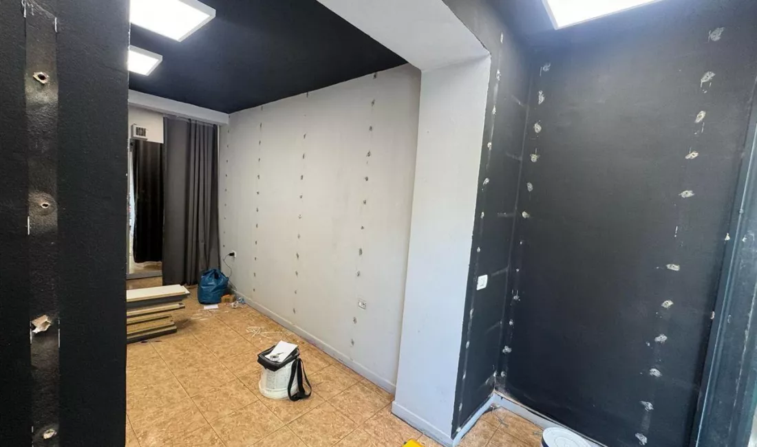 Dyqan me qera ne rruge kryesore, Rr.e Kavajes, 700 euro