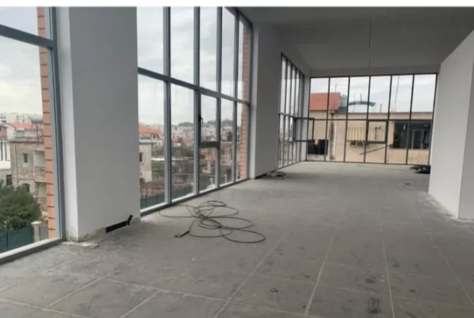 Business Property for Rent 1+1 in Tirana - 1,000 Euro