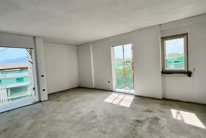 Shitet apartament 2+1 ne Kamez, 83.000 Euro