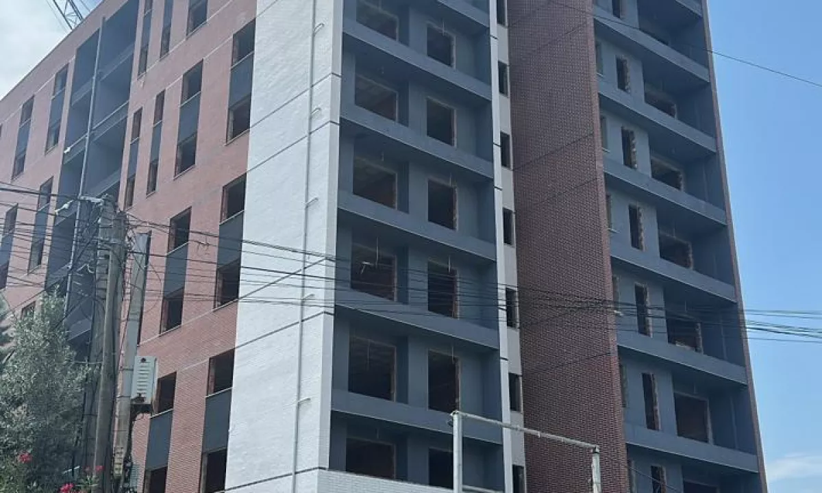 Shtepi ne shitje Apartament ne Tirane, 2+1, Mobilimi Bosh, pa mobiluar, Pagesa 164,000  Euro.