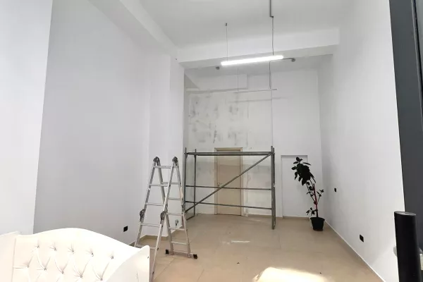Business Property for Rent 1+1 in Tirana - 75,000 Leke