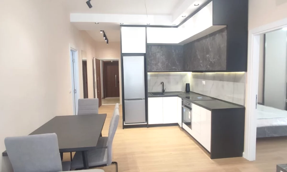 Shtepi ne shitje Apartament ne Tirane, 2+1, Mobilimi E mobiluar, Pagesa 142,000  Euro.