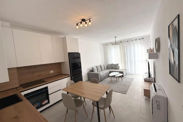 Jepet me qera apartament 2+1Univers City  55.000 Leke!