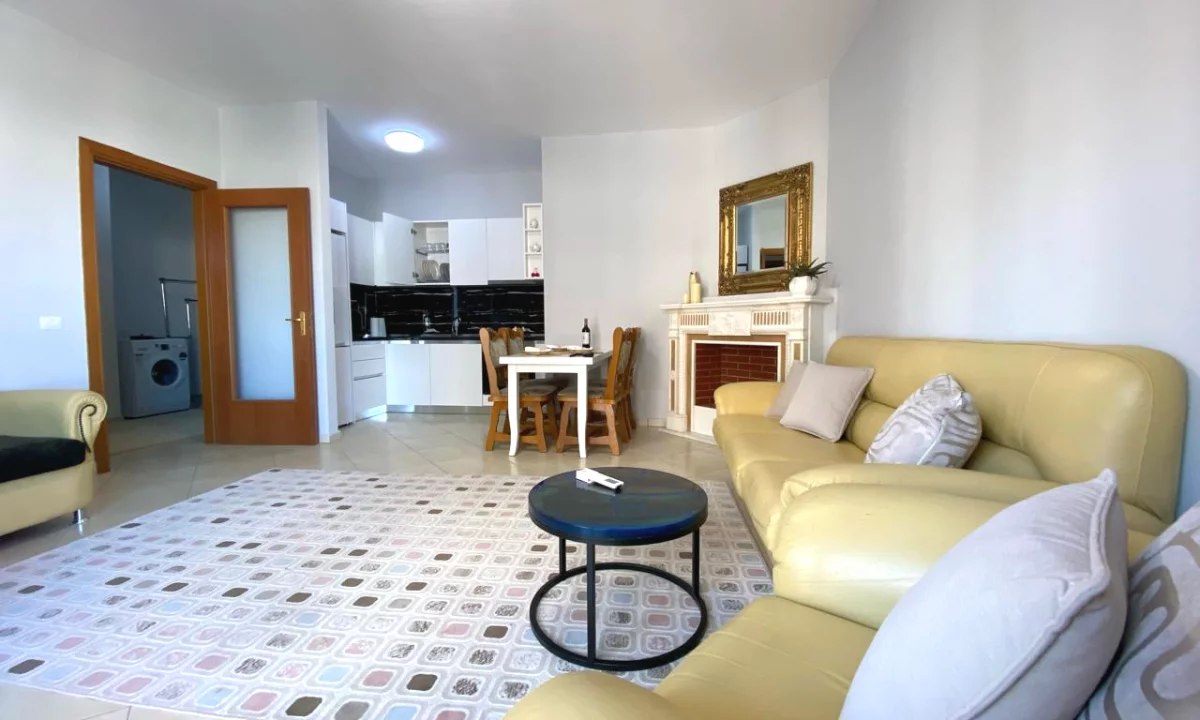 Shtepi me qera Apartament ne Tirane, 1+1, Mobilimi E mobiluar, Pagesa 450  Euro.