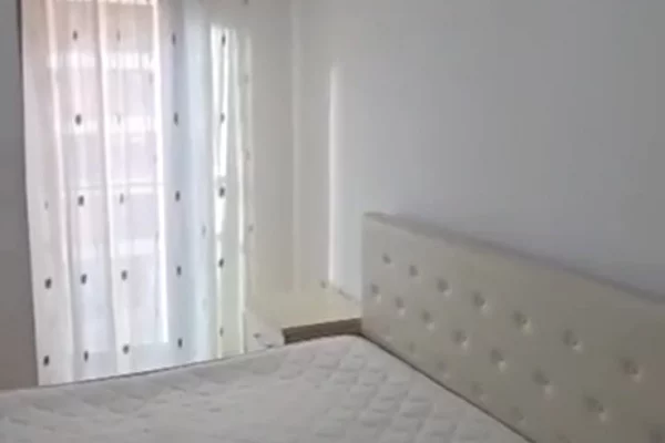 Shtepi me qera Apartament ne Tirane, 2+1, Mobilimi E mobiluar, Pagesa 700  Euro.