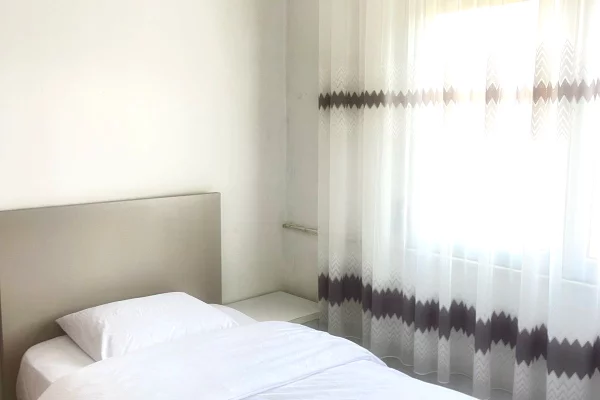 Jepet me qera apartament 2+1 Astir 55.000 Leke/ në muaj!