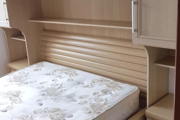 Shtepi me qera Apartament ne Tirane, 1+1, Mobilimi E mobiluar, Pagesa 40,000  Leke.