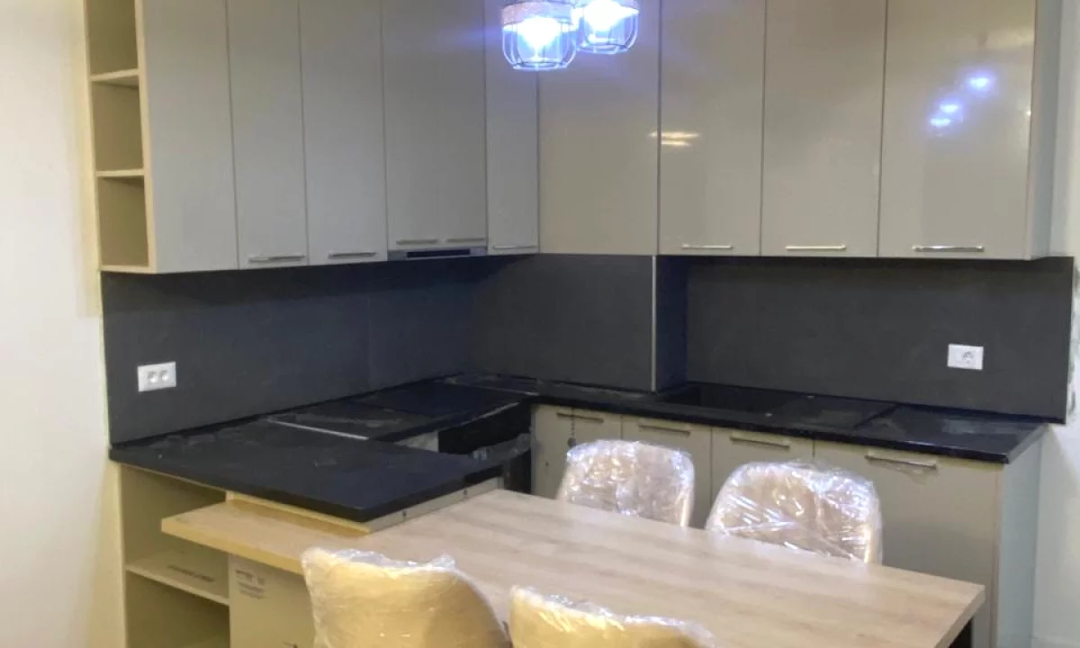 Appartamento in affitto a Tirana 1+1, Arredato