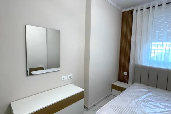 Shtepi me qera Apartament ne Tirane, 1+1, Mobilimi E mobiluar, Pagesa 40,000  Leke.