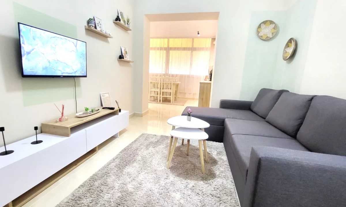Shtepi me qera Apartament ne Tirane, 1+1, Mobilimi E mobiluar, Pagesa 65,000  Leke.