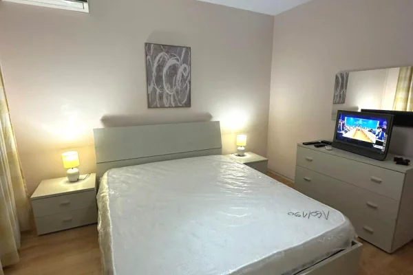 Jepet me qera apartament 2+1 Fusha Aviacionit 650€!