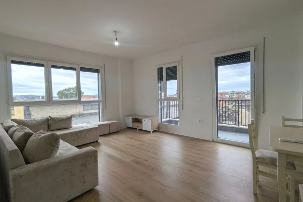 jepet me qera apartamenti 2+1+2 ne Don Bosko