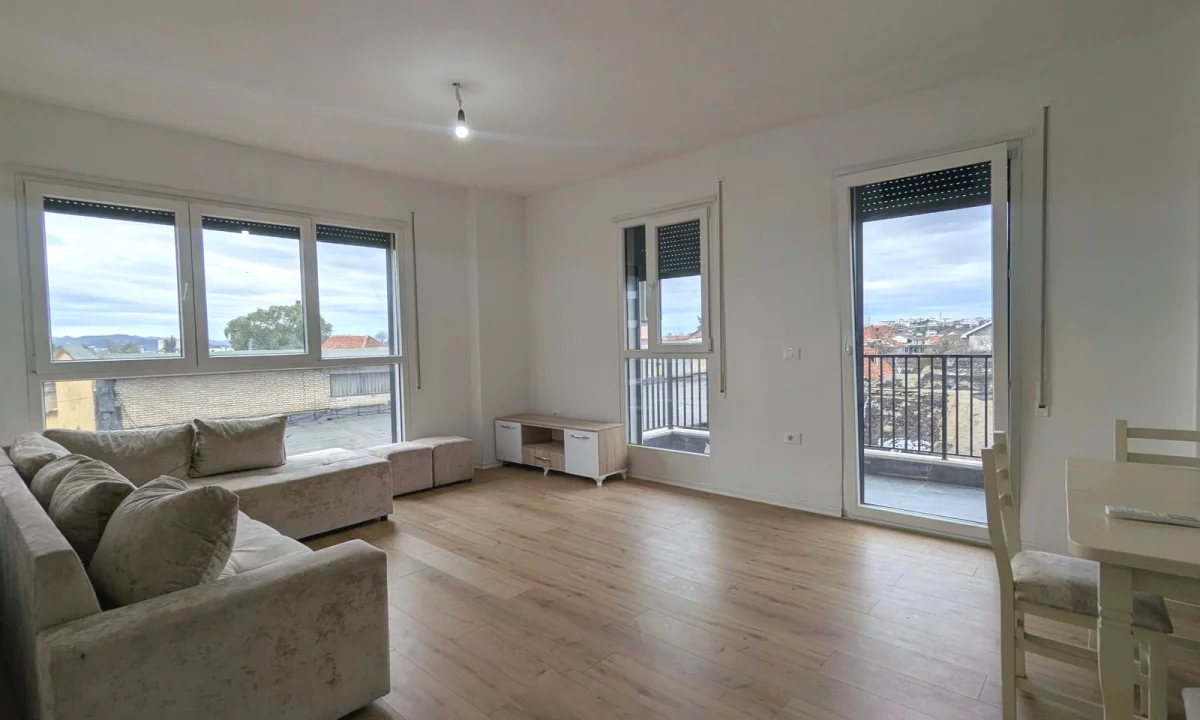 Shtepi me qera Apartament ne Tirane, 2+1, Mobilimi E mobiluar, Pagesa 60,000  Leke.