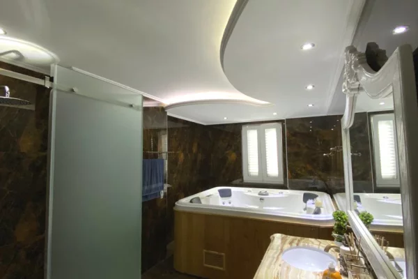 Shtepi ne shitje Vila Luksoze ne Tirane, 4+1, Mobilimi E mobiluar, Pagesa 950,000  Euro.