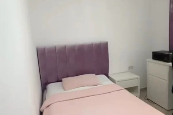 Shitet apartament 2+1 Rruga Rrapo Hekali  Kodra Diellit!