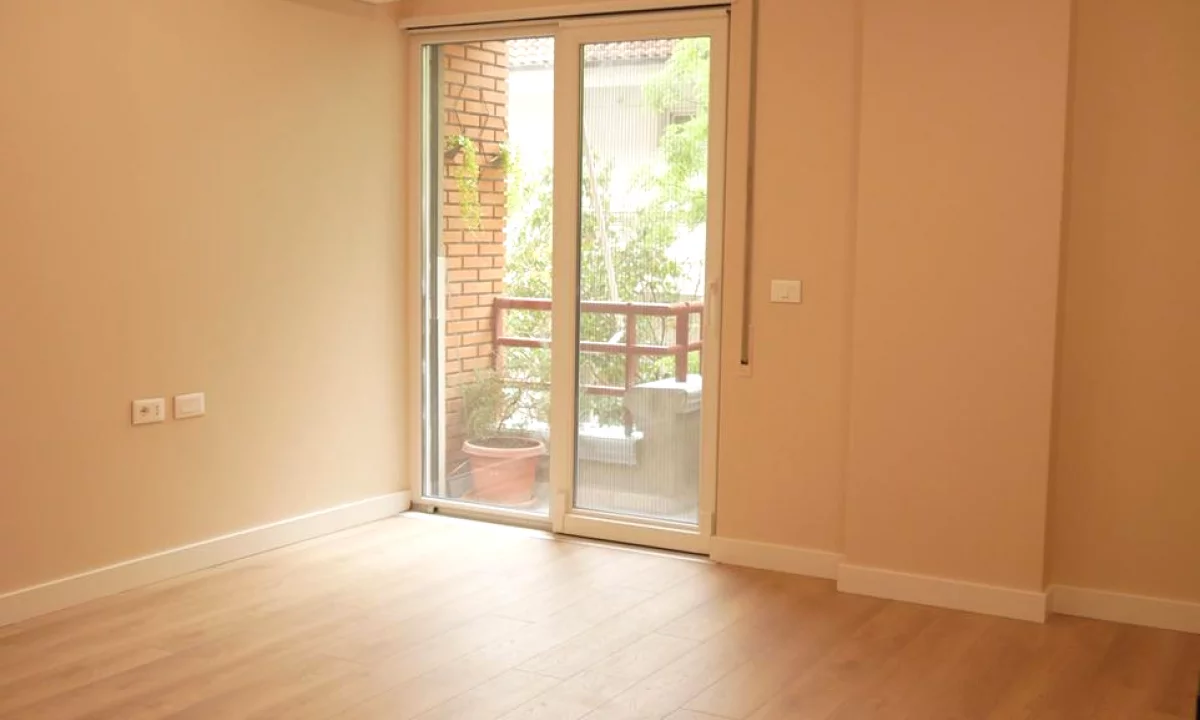 Jepet apartament me qera per biznes prane Stadiumit Air Albania!