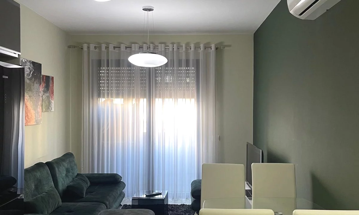 Appartamento in affitto a Tirana 1+1, Arredato