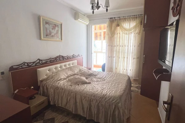 Jepet me qera apartament 2+1  tek Rruga Eshref Frasheri,Don Bosko!