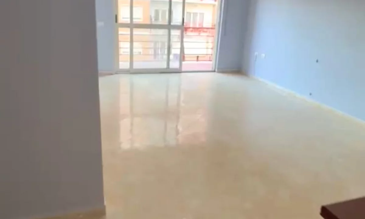 Shtepi me qera Apartament ne Tirane, 2+1, Mobilimi Bosh, pa mobiluar, Pagesa 55,000  Leke.