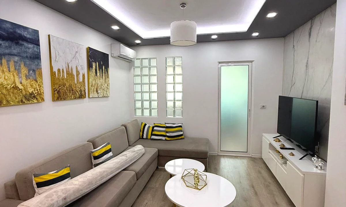 Shtepi me qera Apartament ne Tirane, 2+1, Mobilimi E mobiluar, Pagesa 550  Euro.