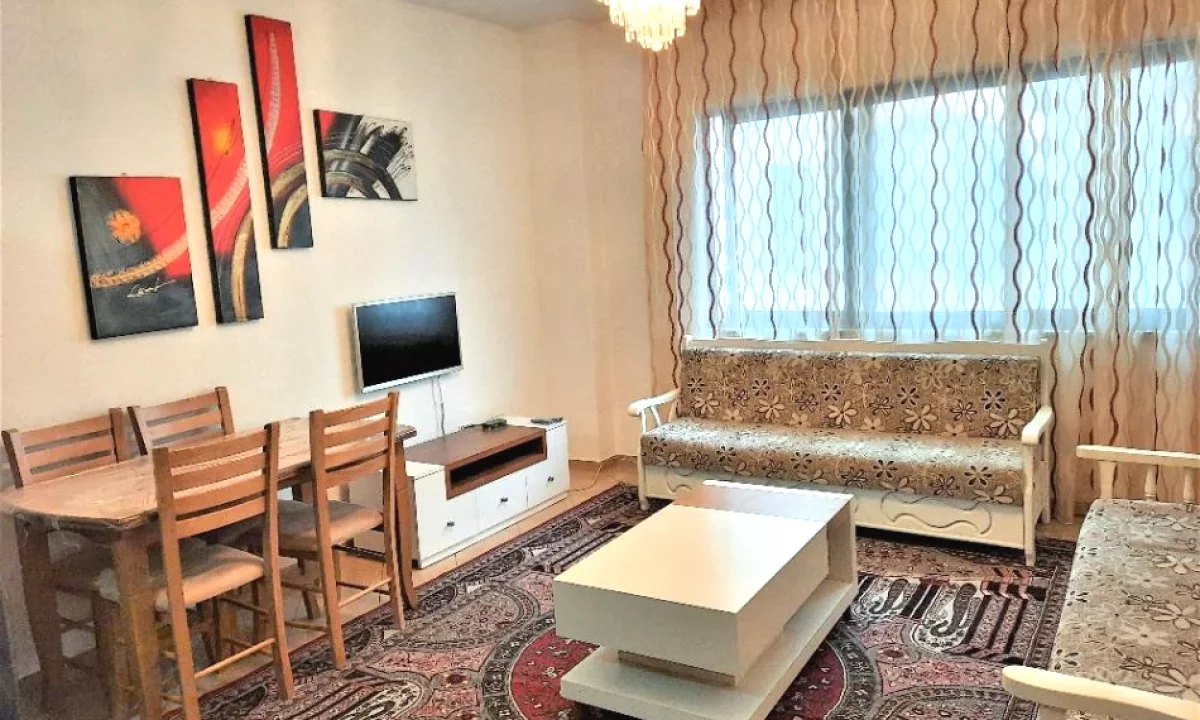 Shtepi me qera Apartament ne Tirane, 1+1, Mobilimi E mobiluar, Pagesa 120,000  Euro.