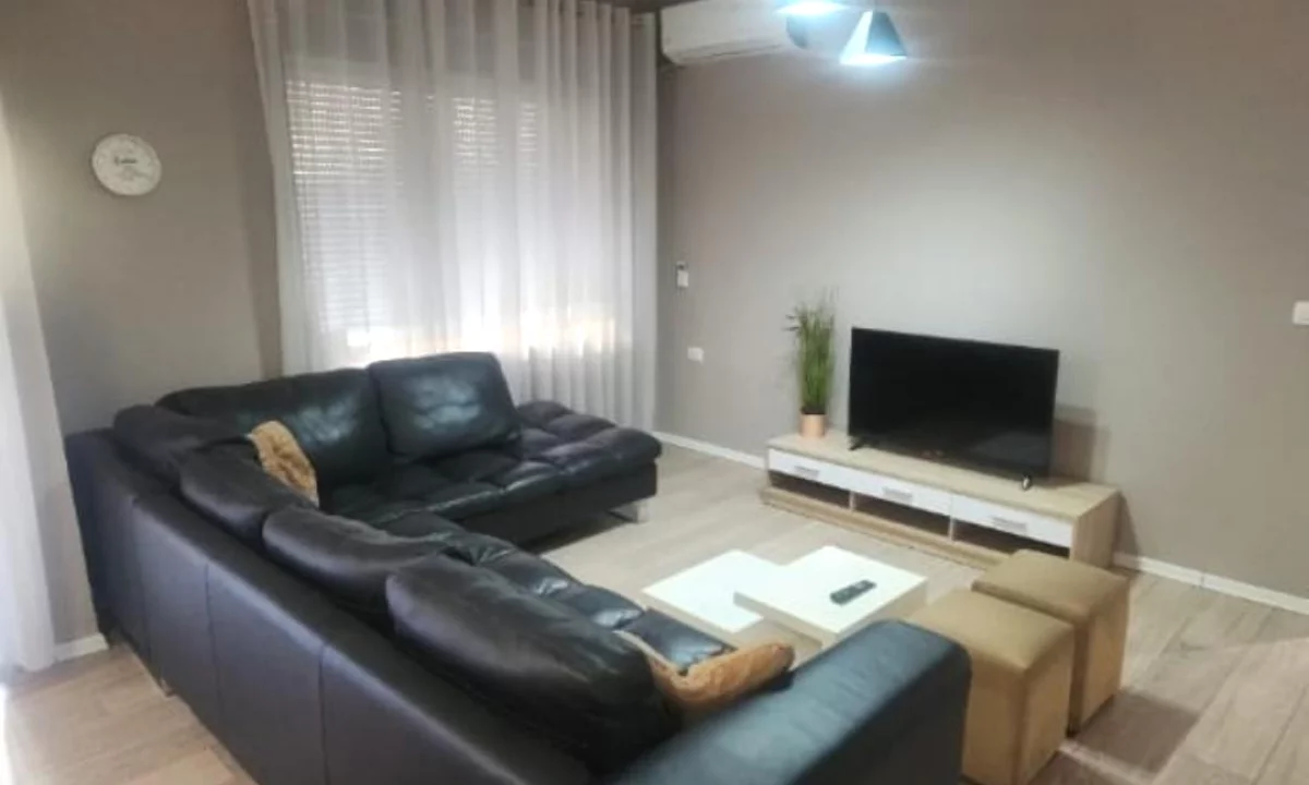 Shtepi me qera Apartament ne Tirane, 1+1, Mobilimi E mobiluar, Pagesa 65,000  Leke.