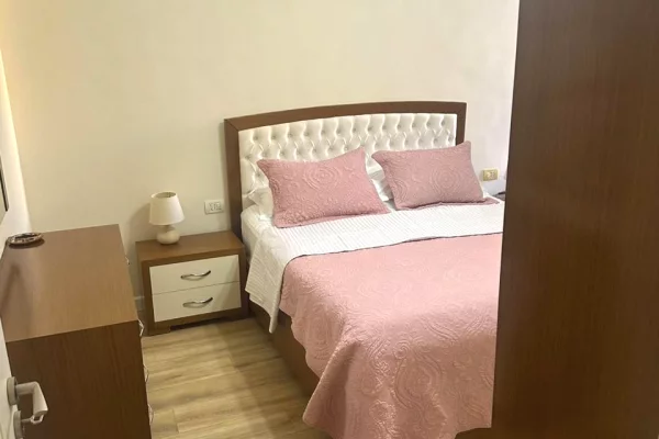 Apartament 2+1 me qera ne Tirane zona Blloku/Garda/Liqeni Artificial/Stadiumi Dinamo