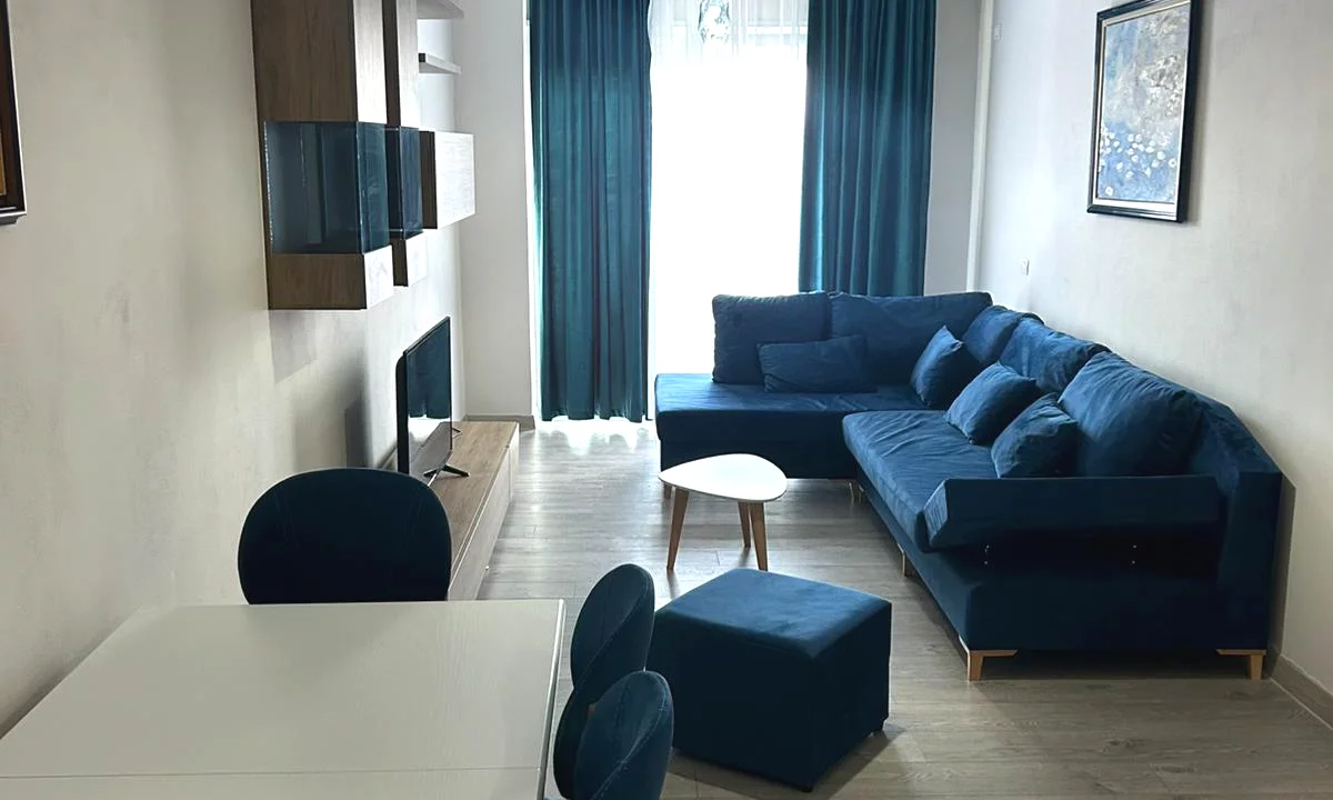 Shtepi me qera Apartament ne Tirane, 1+1, Mobilimi E mobiluar, Pagesa 60,000  Leke.