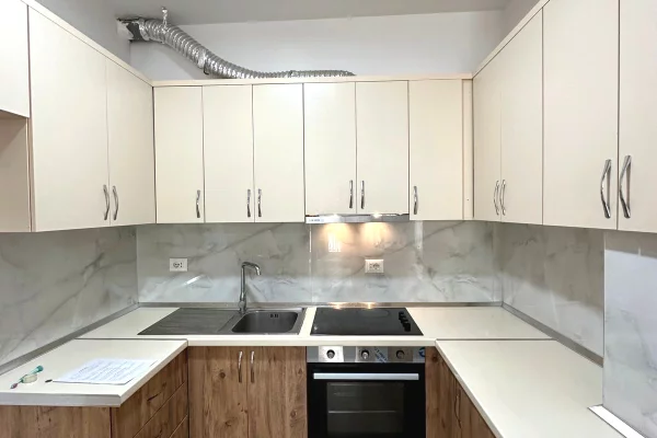 Shtepi me qera Apartament ne Tirane, 1+1, Mobilimi E mobiluar, Pagesa 500  Euro.